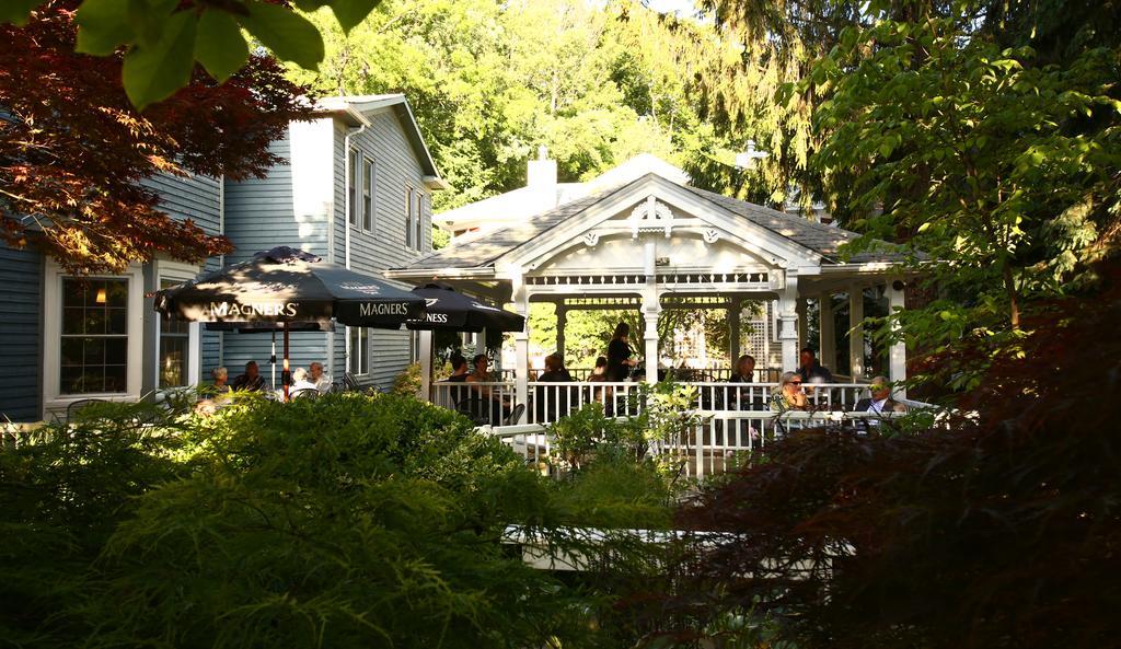 Kettle Creek Inn Port Stanley Exterior foto
