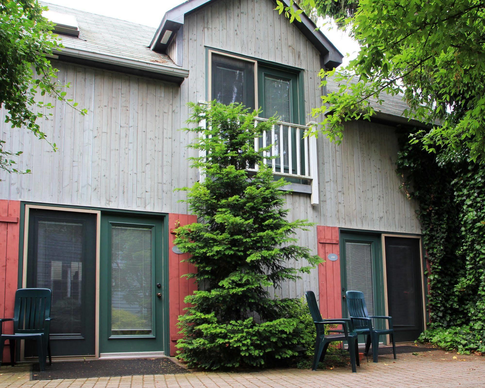 Kettle Creek Inn Port Stanley Exterior foto